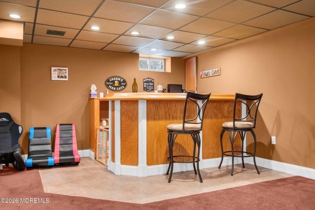 6 Harvest Court, Jackson, NJ 08527