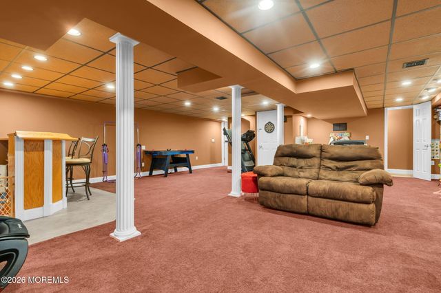 6 Harvest Court, Jackson, NJ 08527