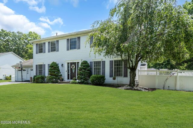 6 Harvest Court, Jackson, NJ 08527