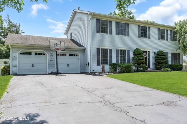 6 Harvest Court, Jackson, NJ 08527