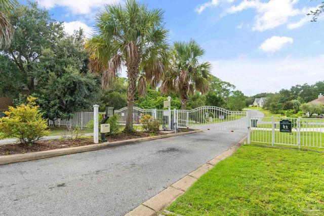 16264 Atoll Dr, Pensacola, FL 32507