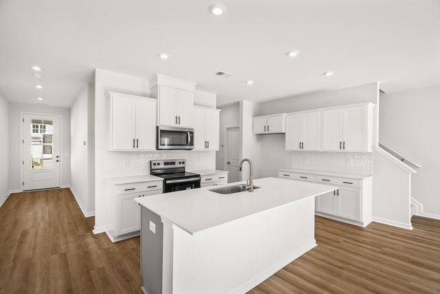 2128 Cheltenham Place, Columbia, TN 38401