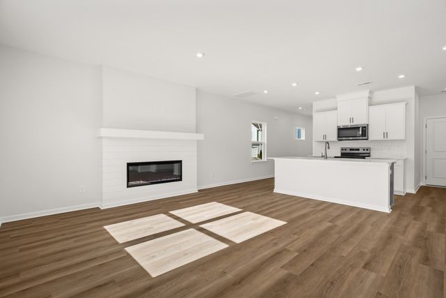 2128 Cheltenham Place, Columbia, TN 38401