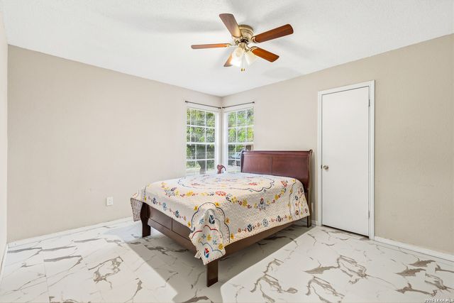 10126 Pebblestone, San Antonio, TX 78250