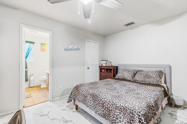 10126 Pebblestone, San Antonio, TX 78250