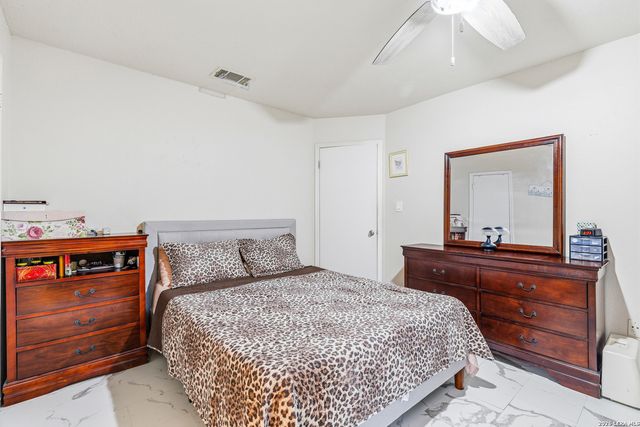 10126 Pebblestone, San Antonio, TX 78250