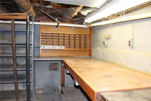 207 Wright Avenue, Salina, NY 13211