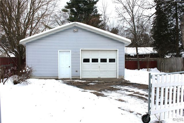 207 Wright Avenue, Salina, NY 13211