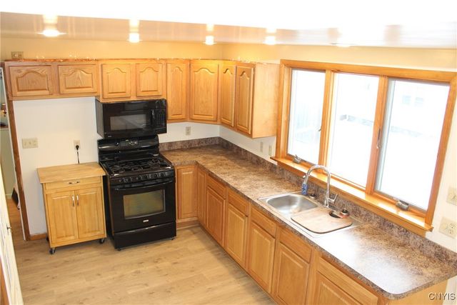 207 Wright Avenue, Salina, NY 13211