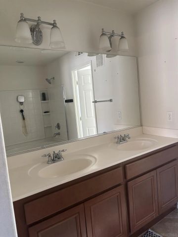 16934 Laurel Hill Ln 154, San Diego, CA 92127