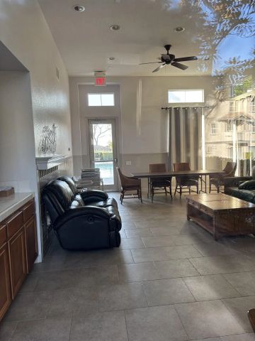 16934 Laurel Hill Ln 154, San Diego, CA 92127