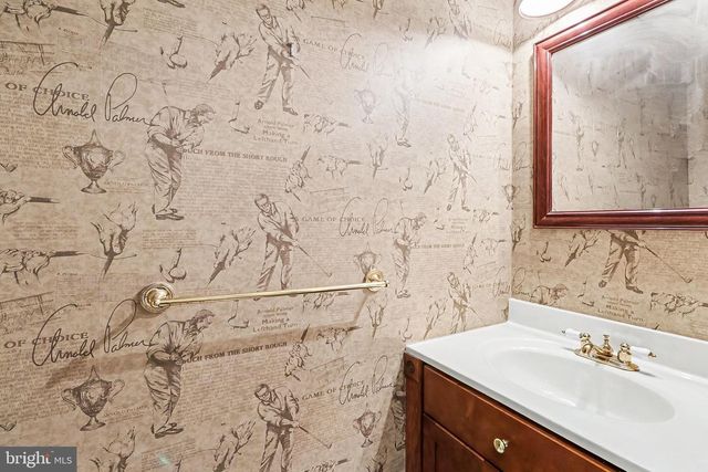 14 ROYAL DRIVE, Carlisle, PA 17015