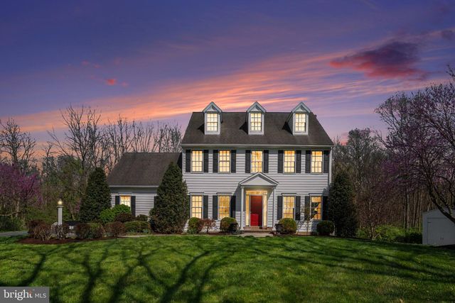 14 ROYAL DRIVE, Carlisle, PA 17015