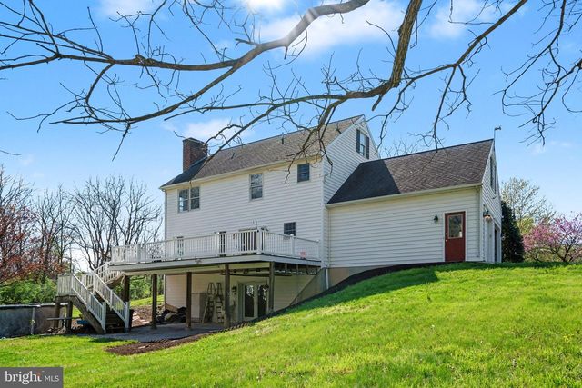 14 ROYAL DRIVE, Carlisle, PA 17015