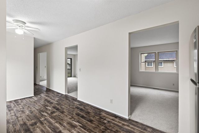3429 Pilgrim Lane N, Plymouth, MN 55441