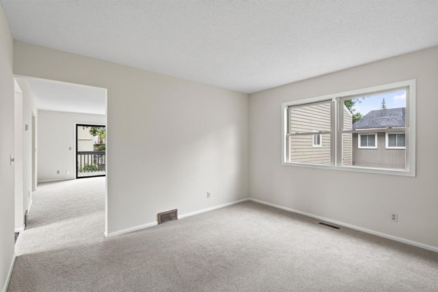 3429 Pilgrim Lane N, Plymouth, MN 55441