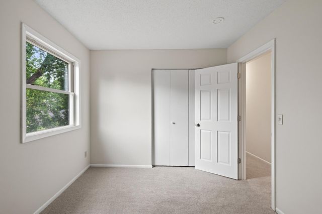 3429 Pilgrim Lane N, Plymouth, MN 55441