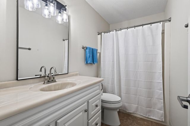 3429 Pilgrim Lane N, Plymouth, MN 55441