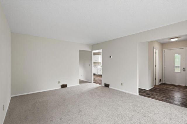 3429 Pilgrim Lane N, Plymouth, MN 55441