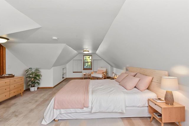 18525 Pleasant STREET, Brookfield, WI 53045