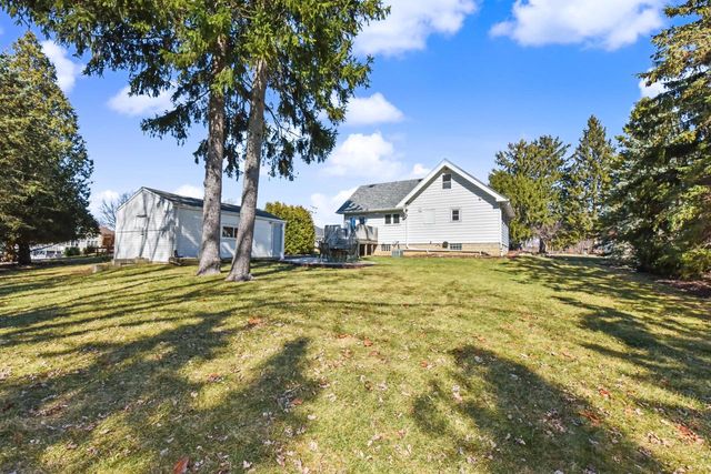 18525 Pleasant STREET, Brookfield, WI 53045