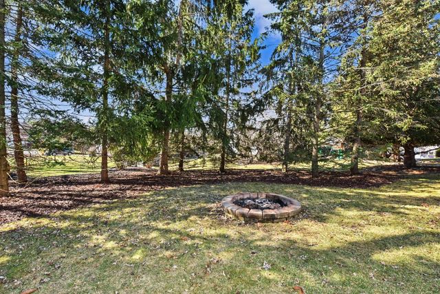 18525 Pleasant STREET, Brookfield, WI 53045