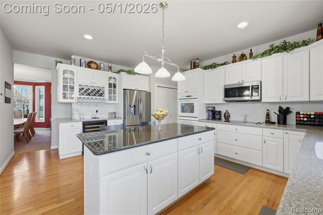 656 Overlook Drive, Oxford, MI 48371