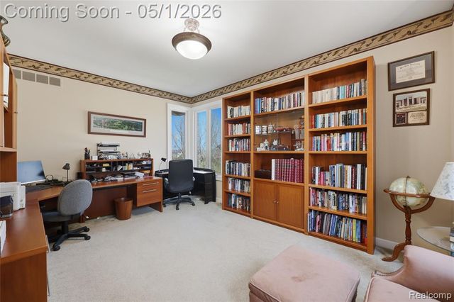 656 Overlook Drive, Oxford, MI 48371