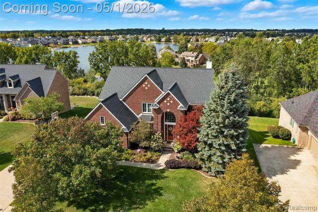 656 Overlook Drive, Oxford, MI 48371