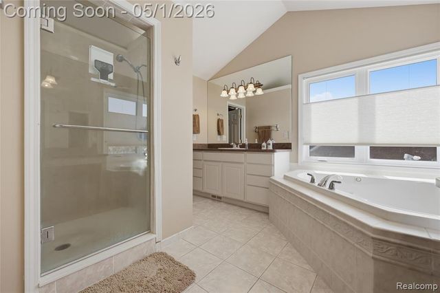 656 Overlook Drive, Oxford, MI 48371