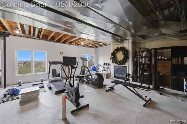 656 Overlook Drive, Oxford, MI 48371