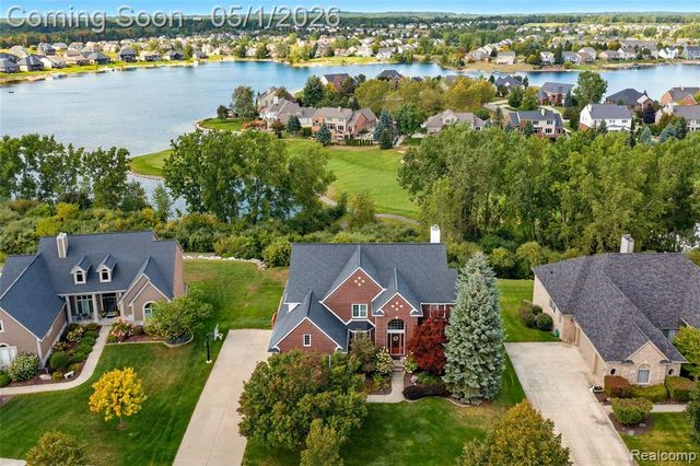 656 Overlook Drive, Oxford, MI 48371
