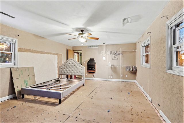 403 Keyes Drive, Parchment, MI 49004