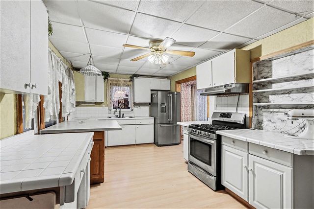 403 Keyes Drive, Parchment, MI 49004