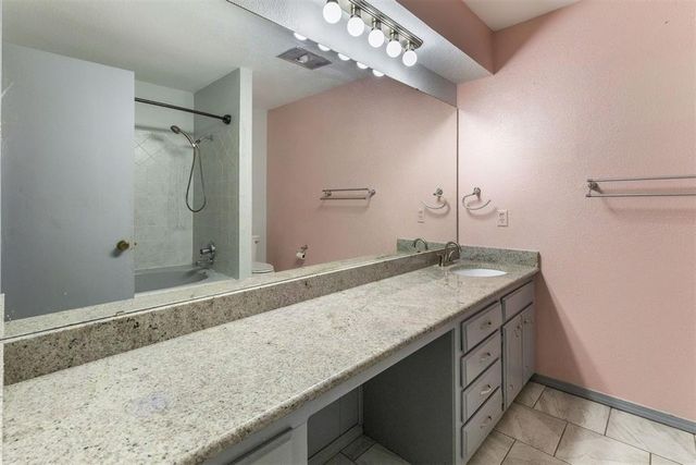 17551 Tall Oak Road, Choctaw, OK 73020