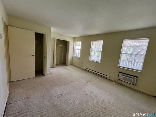 19 Surrey Lane 19, Torrington, CT 06790