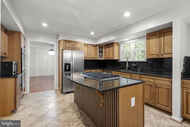 6113 OMAR, Upper Marlboro, MD 20772