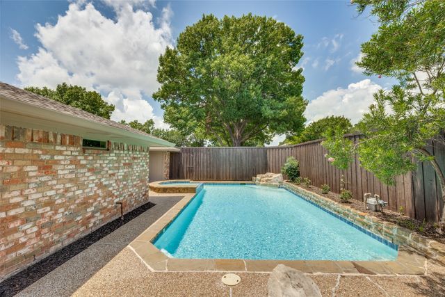 2809 Mollimar Drive, Plano, TX 75075
