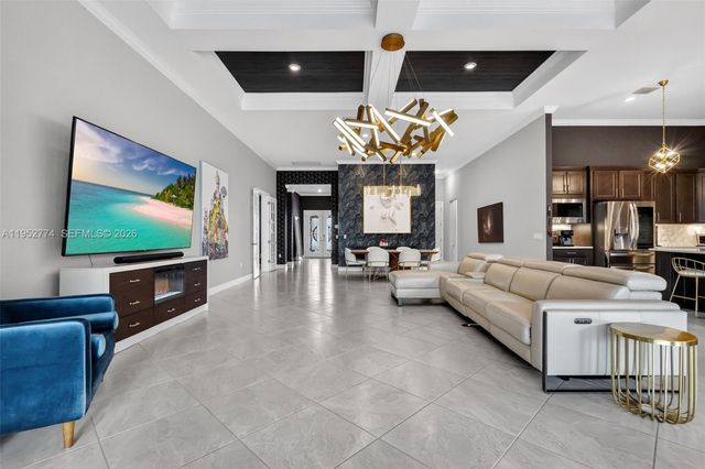 8426 Vaulting Dr, Lake Worth, FL 33467