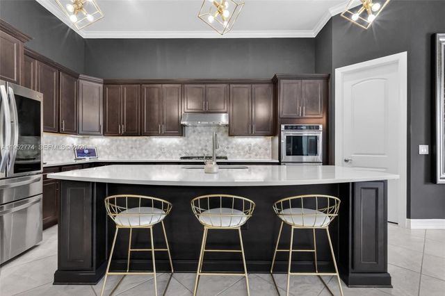 8426 Vaulting Dr, Lake Worth, FL 33467