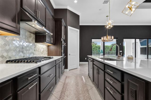 8426 Vaulting Dr, Lake Worth, FL 33467