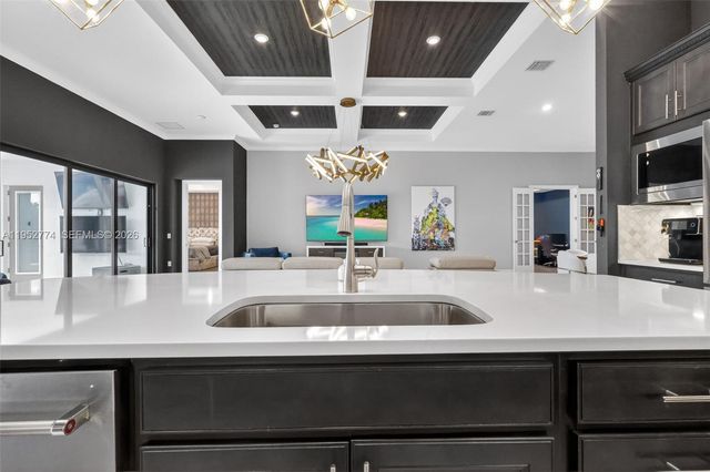 8426 Vaulting Dr, Lake Worth, FL 33467