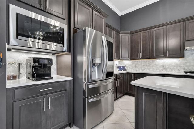 8426 Vaulting Dr, Lake Worth, FL 33467