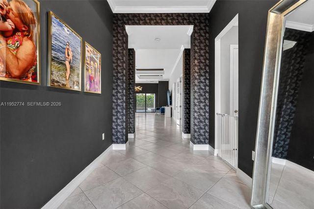 8426 Vaulting Dr, Lake Worth, FL 33467