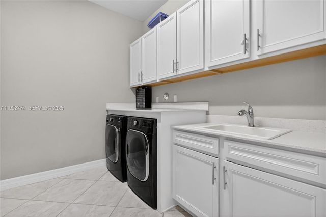 8426 Vaulting Dr, Lake Worth, FL 33467