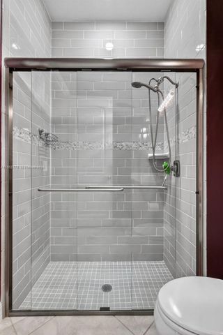 8426 Vaulting Dr, Lake Worth, FL 33467