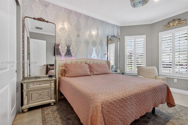 8426 Vaulting Dr, Lake Worth, FL 33467