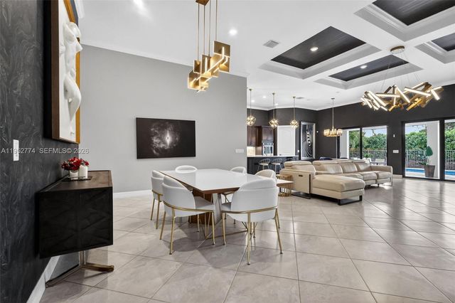 8426 Vaulting Dr, Lake Worth, FL 33467