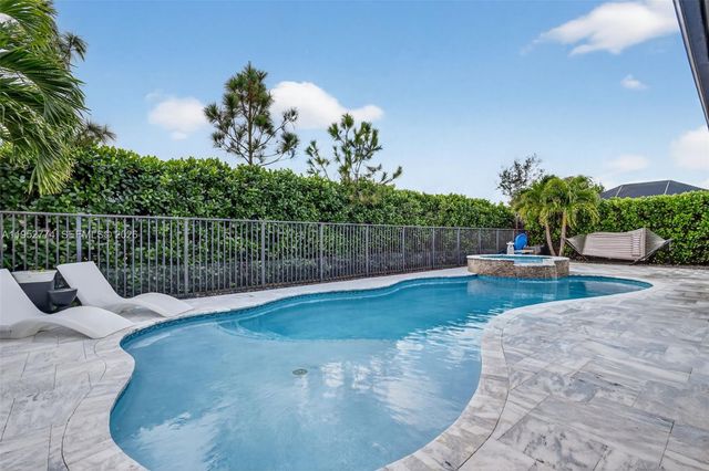 8426 Vaulting Dr, Lake Worth, FL 33467