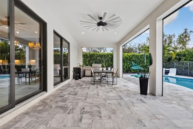 8426 Vaulting Dr, Lake Worth, FL 33467